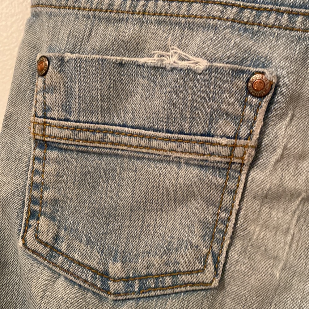 Gently Worn Women’s Size 4 Distressed Banana Republic Denim Jeans - Picture 9 of 15